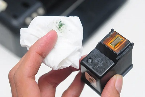 Canon Yazıcı Kafaları ve Kartuşları Ne İle Temizlenmeli?